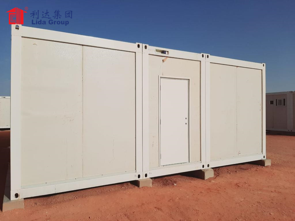 China Portable Waterproof Integrated Modular Mobile Luxury Prefabricated Prefab Container Labor Camp