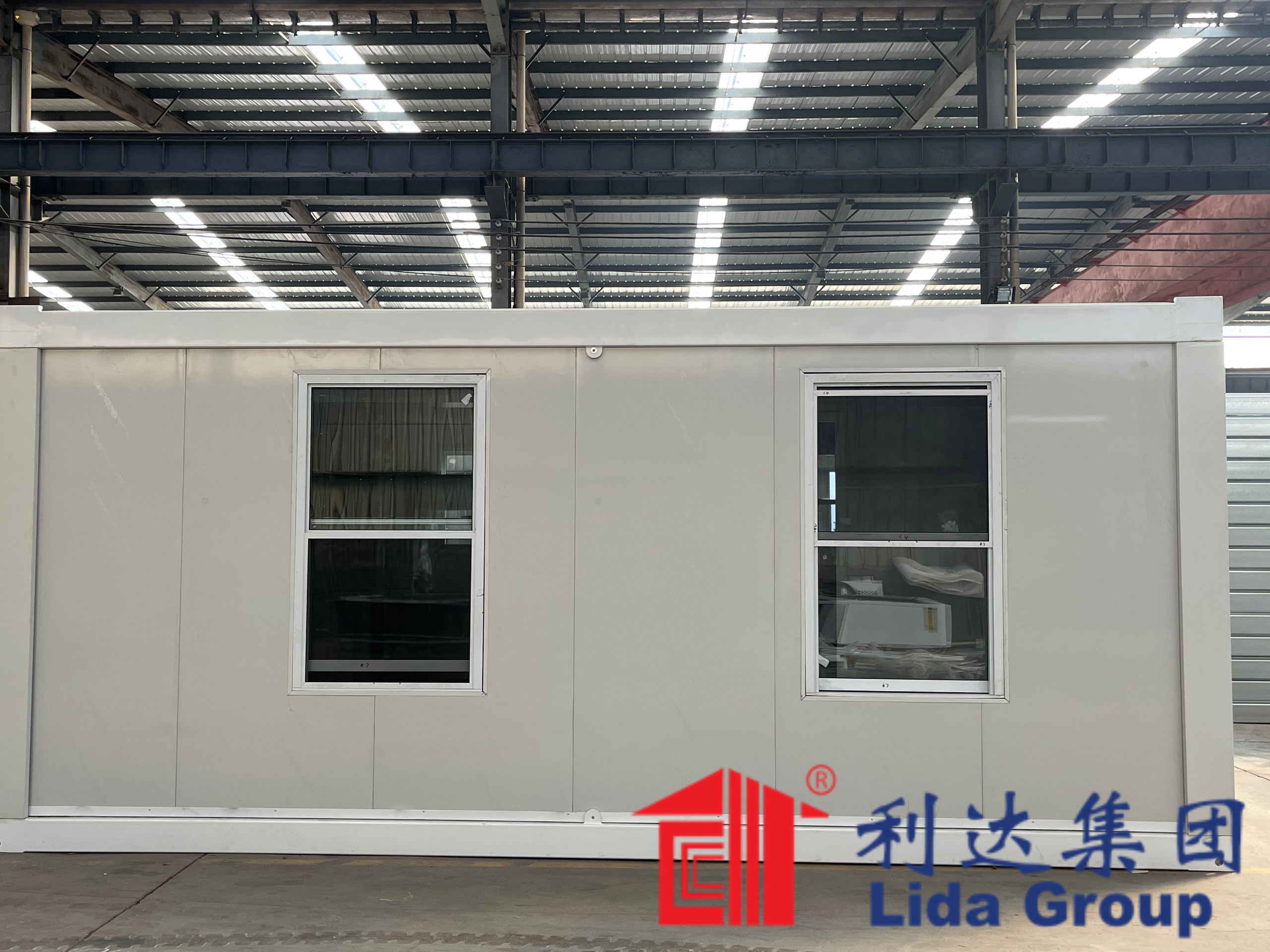 Factory Price Flat Pack Mobile Steel Mobile Homes Modular Portable Luxury Prefabricated Prefab Container House