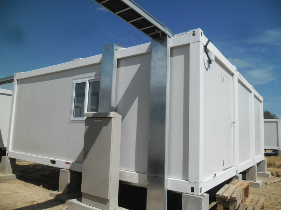 Sandwich Panel 20/40FT Prefab Prefabricated Living Container Portable Mobile Container House Price