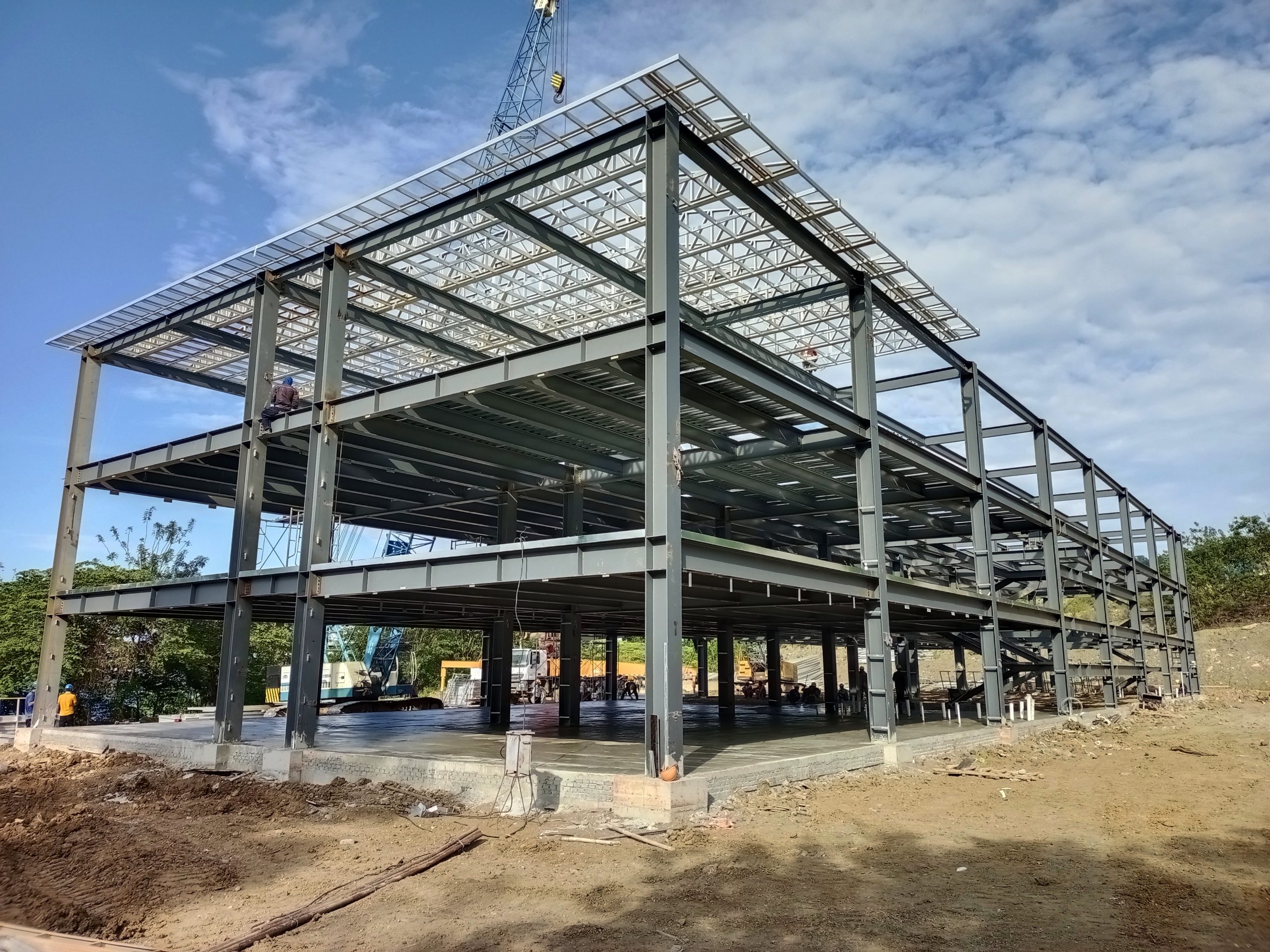 Prefabricated Steel Structure Warehouse Outdoor Sports Pre-Engineered Metal Architecture Buildings Prefab Steel Structure Storage Workshop Building