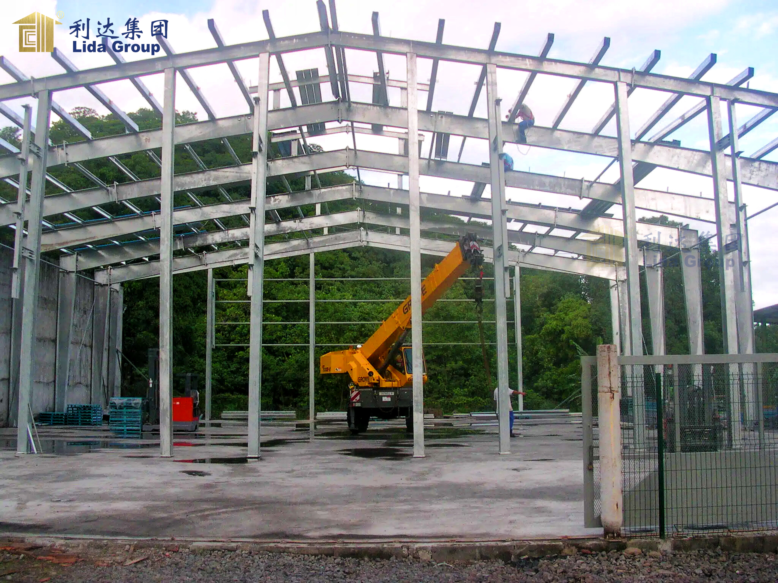 Steel Structure Warehouse – Customized Prefabricated Building Solution for Industrial Applications